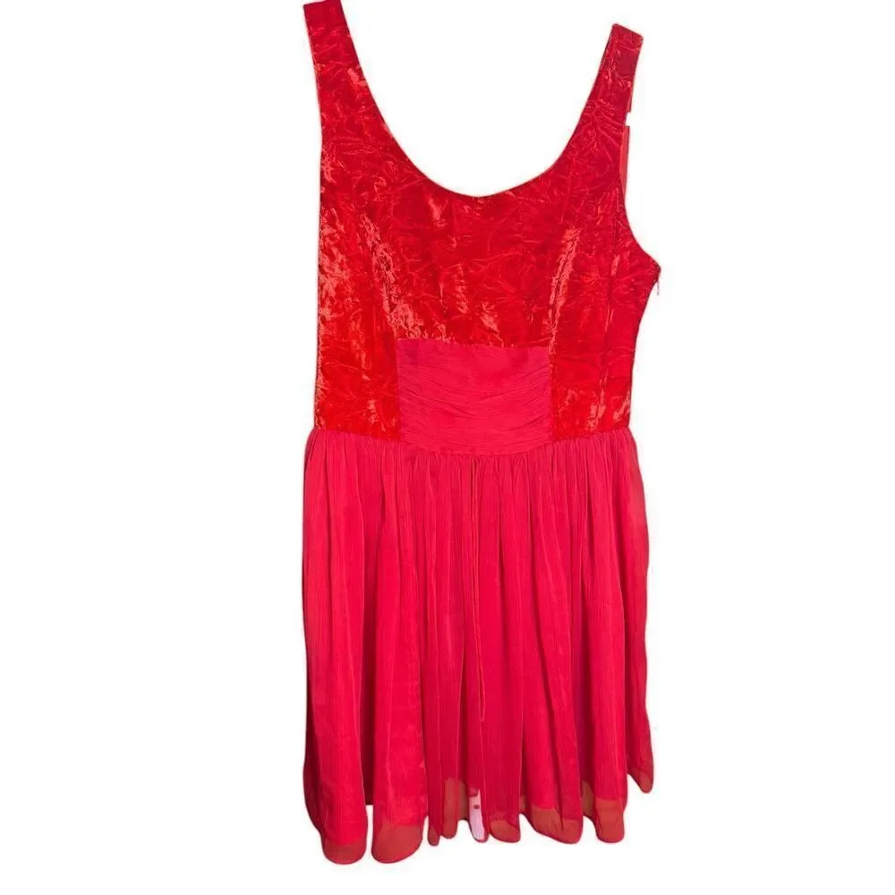 Free People Vibrant Red Crushed‎ Velvet Party Mini Baby Doll Dress Sz 8